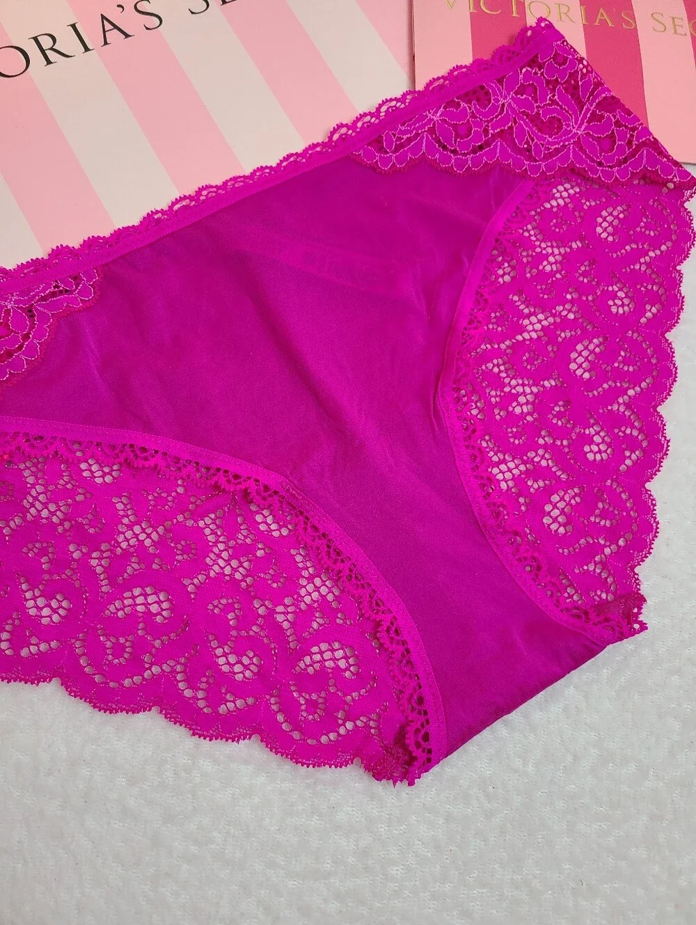 Retired VS Body By Victoria Silky Smooth Nylon Lace Hiphugger Panty Size M Pink